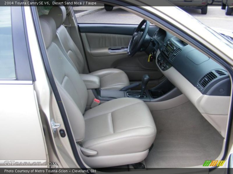 Desert Sand Mica / Taupe 2004 Toyota Camry SE V6
