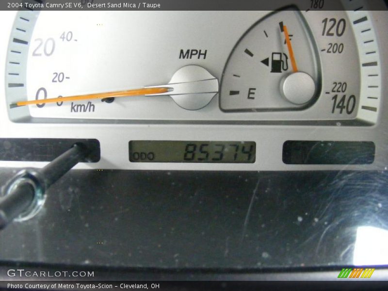 Desert Sand Mica / Taupe 2004 Toyota Camry SE V6