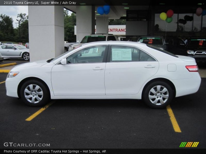 Super White / Ash Gray 2010 Toyota Camry LE