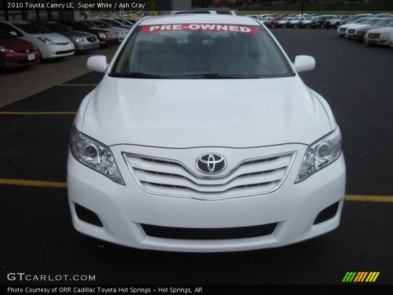 Super White / Ash Gray 2010 Toyota Camry LE