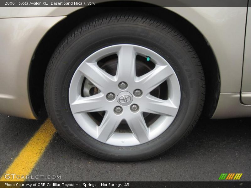 Desert Sand Mica / Ivory 2006 Toyota Avalon XL