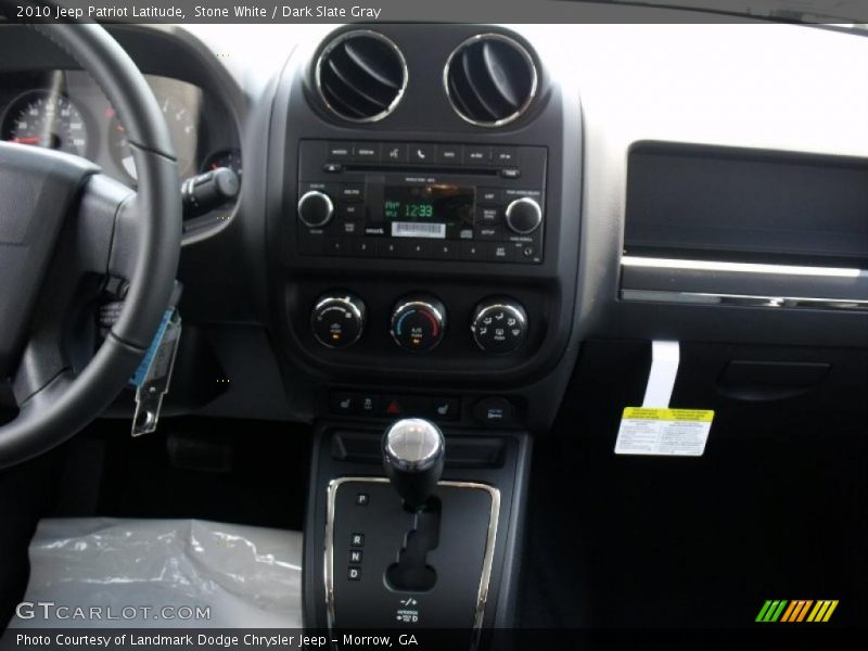 Stone White / Dark Slate Gray 2010 Jeep Patriot Latitude