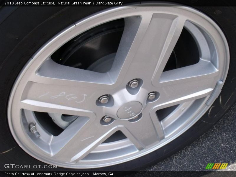 Natural Green Pearl / Dark Slate Gray 2010 Jeep Compass Latitude