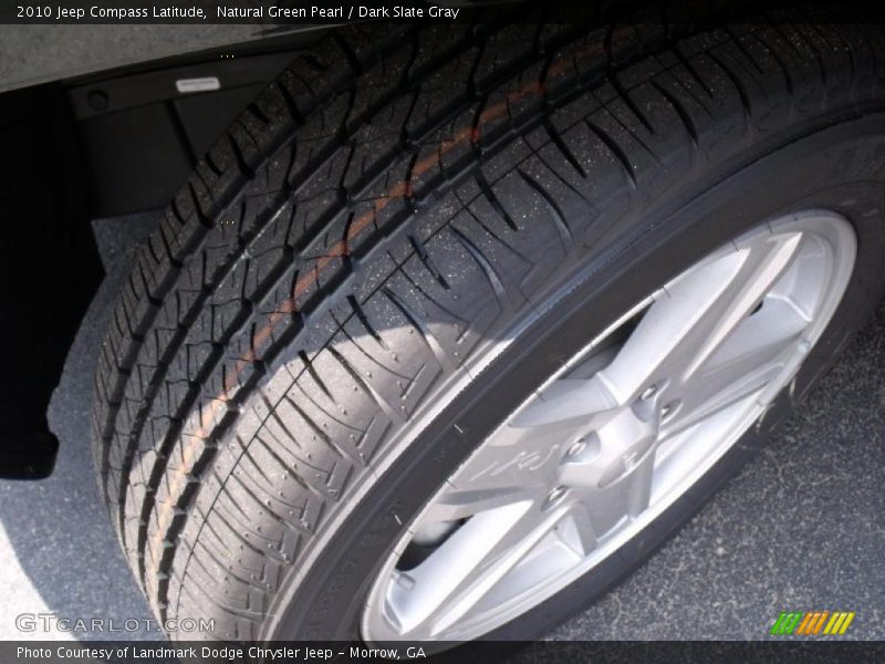 Natural Green Pearl / Dark Slate Gray 2010 Jeep Compass Latitude