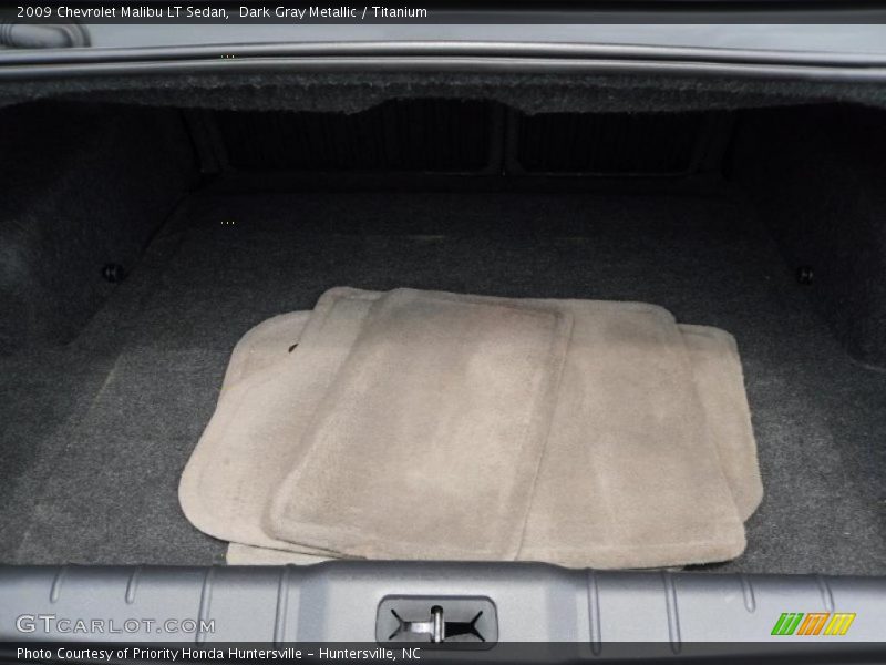 Dark Gray Metallic / Titanium 2009 Chevrolet Malibu LT Sedan
