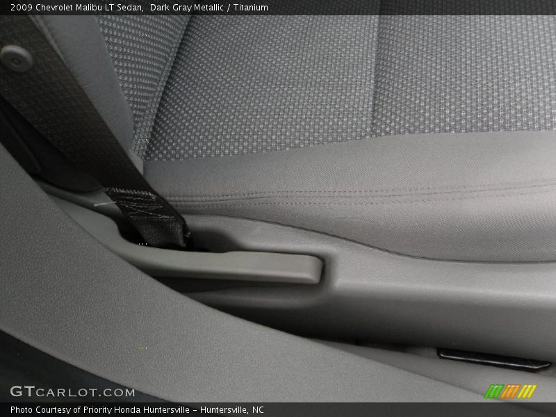 Dark Gray Metallic / Titanium 2009 Chevrolet Malibu LT Sedan