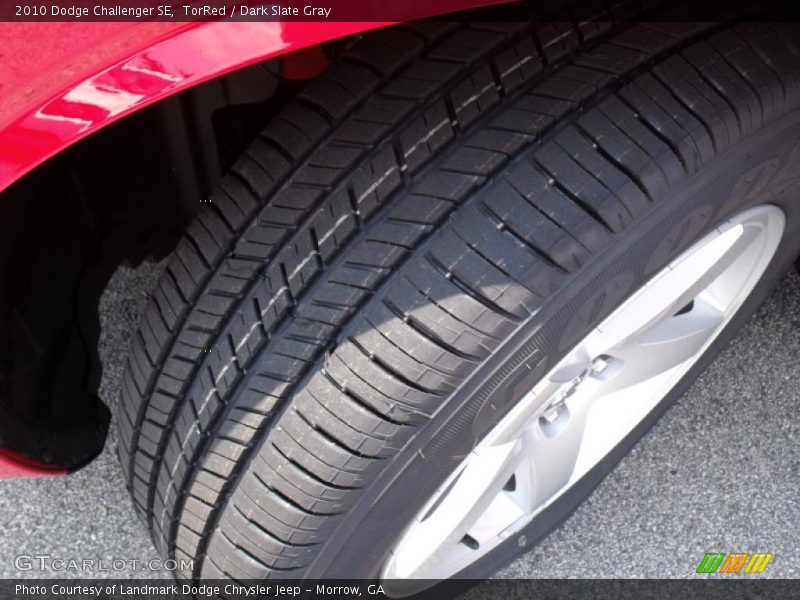 TorRed / Dark Slate Gray 2010 Dodge Challenger SE