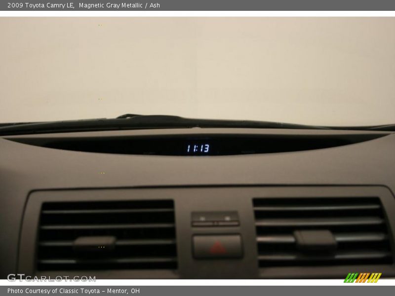 Magnetic Gray Metallic / Ash 2009 Toyota Camry LE