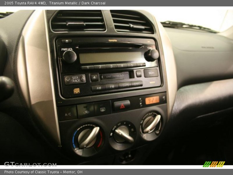 Titanium Metallic / Dark Charcoal 2005 Toyota RAV4 4WD