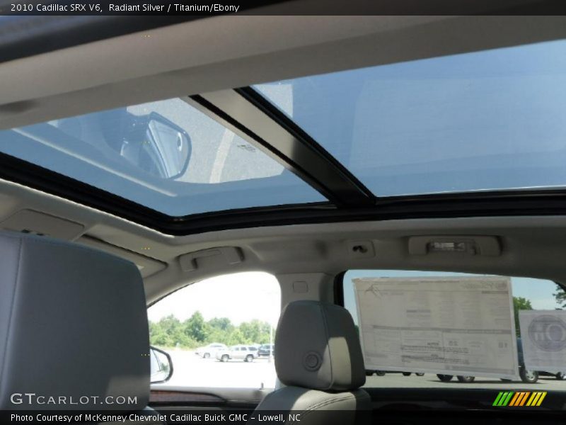 Radiant Silver / Titanium/Ebony 2010 Cadillac SRX V6