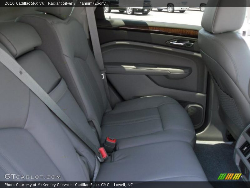 Radiant Silver / Titanium/Ebony 2010 Cadillac SRX V6