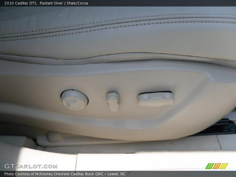 Radiant Silver / Shale/Cocoa 2010 Cadillac DTS