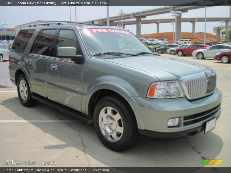 Light Tundra Metallic / Camel 2006 Lincoln Navigator Luxury