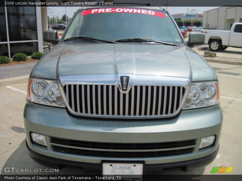 Light Tundra Metallic / Camel 2006 Lincoln Navigator Luxury