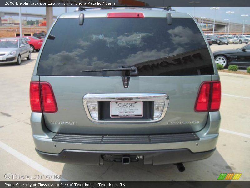 Light Tundra Metallic / Camel 2006 Lincoln Navigator Luxury