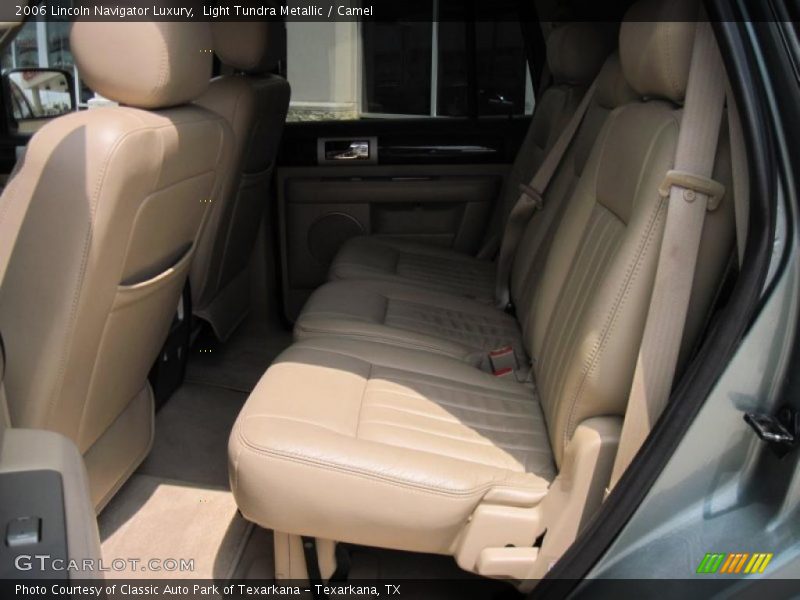 Light Tundra Metallic / Camel 2006 Lincoln Navigator Luxury