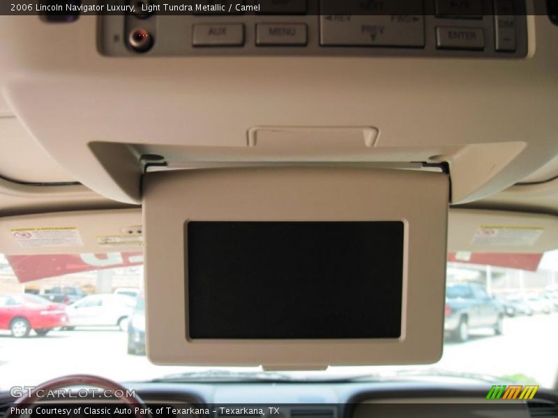 Light Tundra Metallic / Camel 2006 Lincoln Navigator Luxury