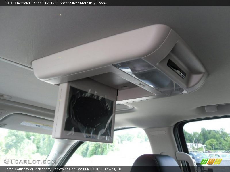 Sheer Silver Metallic / Ebony 2010 Chevrolet Tahoe LTZ 4x4