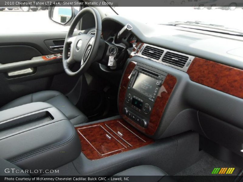 Sheer Silver Metallic / Ebony 2010 Chevrolet Tahoe LTZ 4x4