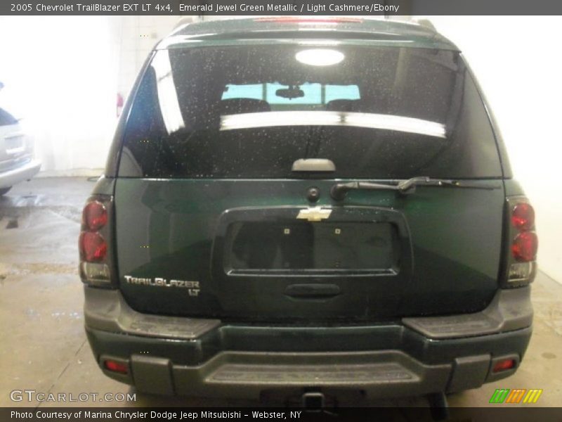 Emerald Jewel Green Metallic / Light Cashmere/Ebony 2005 Chevrolet TrailBlazer EXT LT 4x4