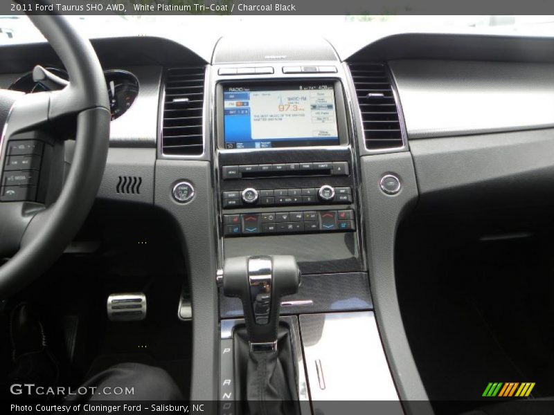White Platinum Tri-Coat / Charcoal Black 2011 Ford Taurus SHO AWD