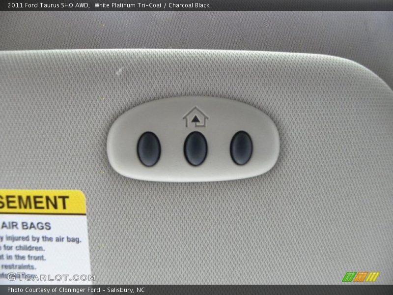 White Platinum Tri-Coat / Charcoal Black 2011 Ford Taurus SHO AWD