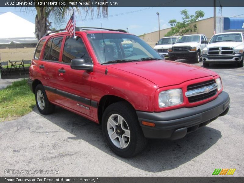 Wildfire Red / Medium Gray 2002 Chevrolet Tracker Hard Top