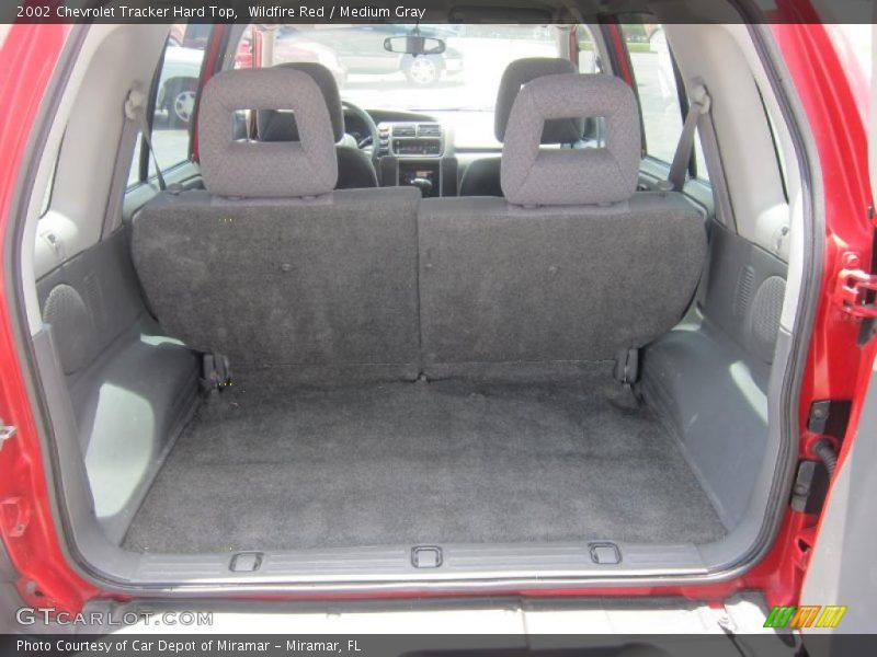 Wildfire Red / Medium Gray 2002 Chevrolet Tracker Hard Top