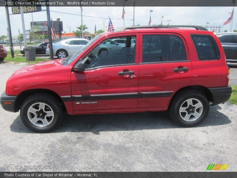 Wildfire Red / Medium Gray 2002 Chevrolet Tracker Hard Top