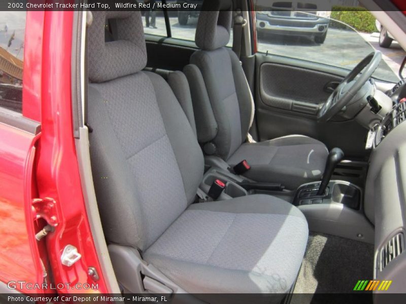 Wildfire Red / Medium Gray 2002 Chevrolet Tracker Hard Top