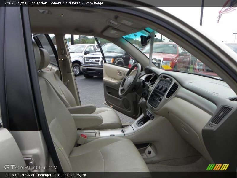 Sonora Gold Pearl / Ivory Beige 2007 Toyota Highlander