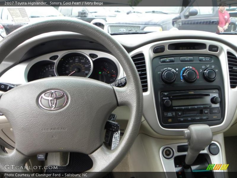 Sonora Gold Pearl / Ivory Beige 2007 Toyota Highlander