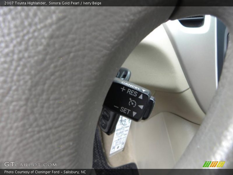 Sonora Gold Pearl / Ivory Beige 2007 Toyota Highlander