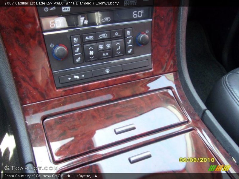 White Diamond / Ebony/Ebony 2007 Cadillac Escalade ESV AWD