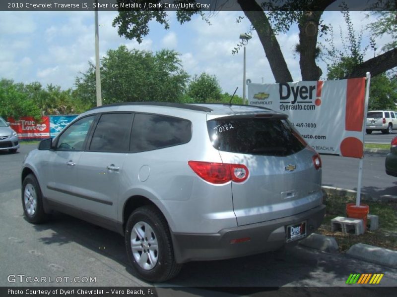 Silver Ice Metallic / Dark Gray/Light Gray 2010 Chevrolet Traverse LS