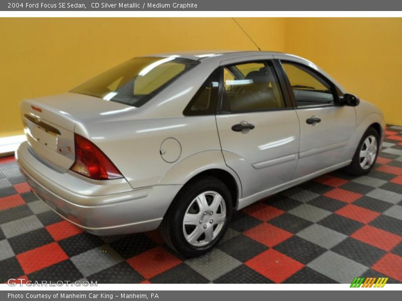 CD Silver Metallic / Medium Graphite 2004 Ford Focus SE Sedan