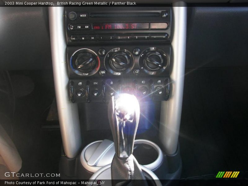 British Racing Green Metallic / Panther Black 2003 Mini Cooper Hardtop