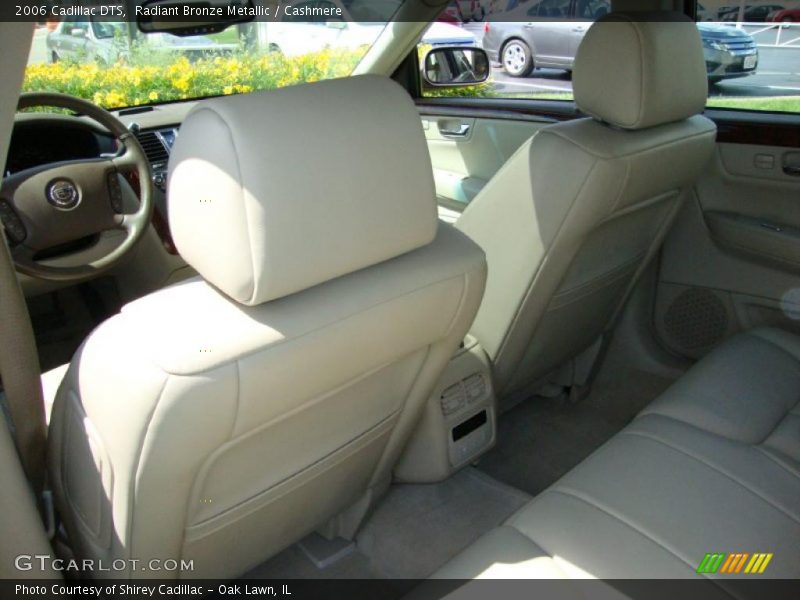 Radiant Bronze Metallic / Cashmere 2006 Cadillac DTS