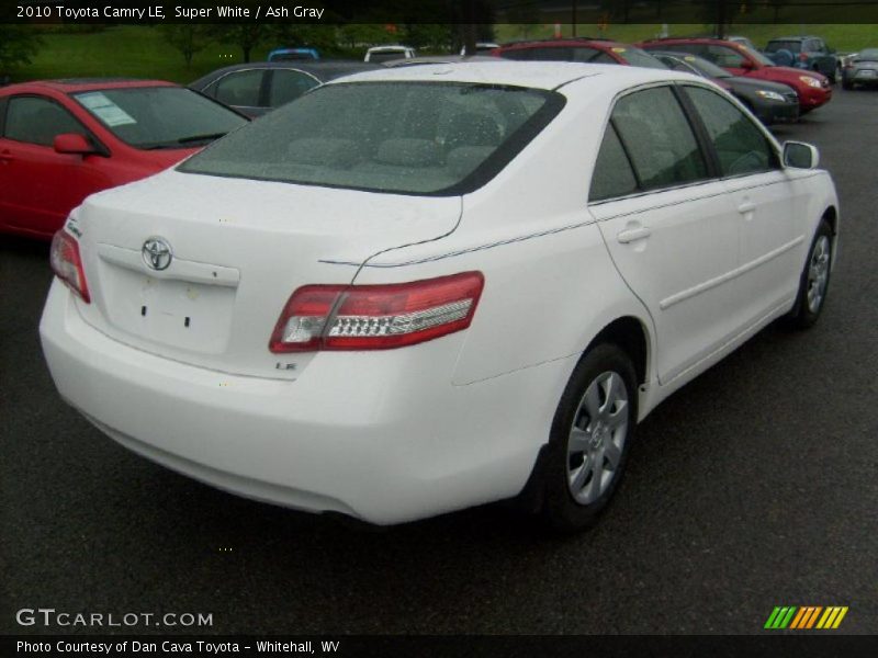 Super White / Ash Gray 2010 Toyota Camry LE