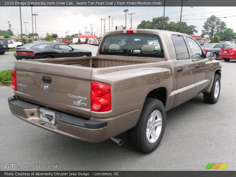 Austin Tan Pearl Coat / Dark Khaki/Medium Khaki 2010 Dodge Dakota Big Horn Crew Cab