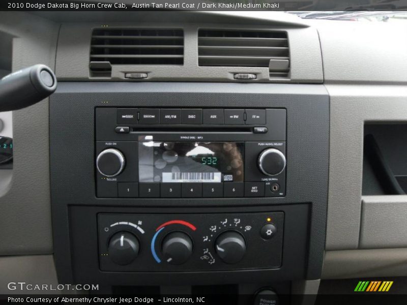 Austin Tan Pearl Coat / Dark Khaki/Medium Khaki 2010 Dodge Dakota Big Horn Crew Cab