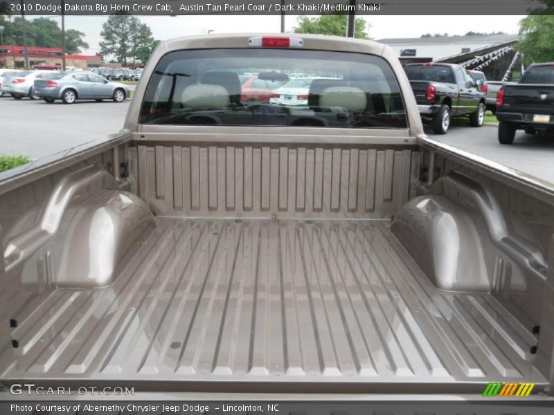 Austin Tan Pearl Coat / Dark Khaki/Medium Khaki 2010 Dodge Dakota Big Horn Crew Cab