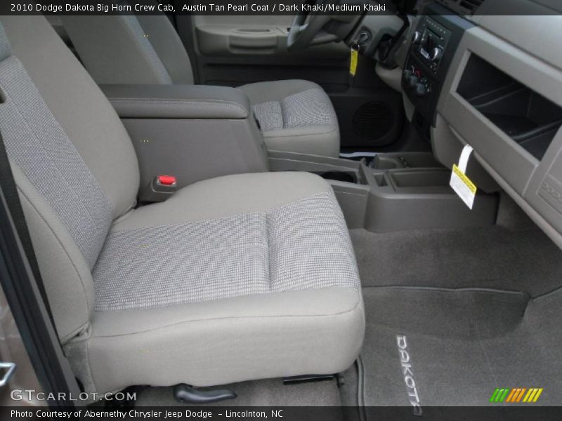 Austin Tan Pearl Coat / Dark Khaki/Medium Khaki 2010 Dodge Dakota Big Horn Crew Cab