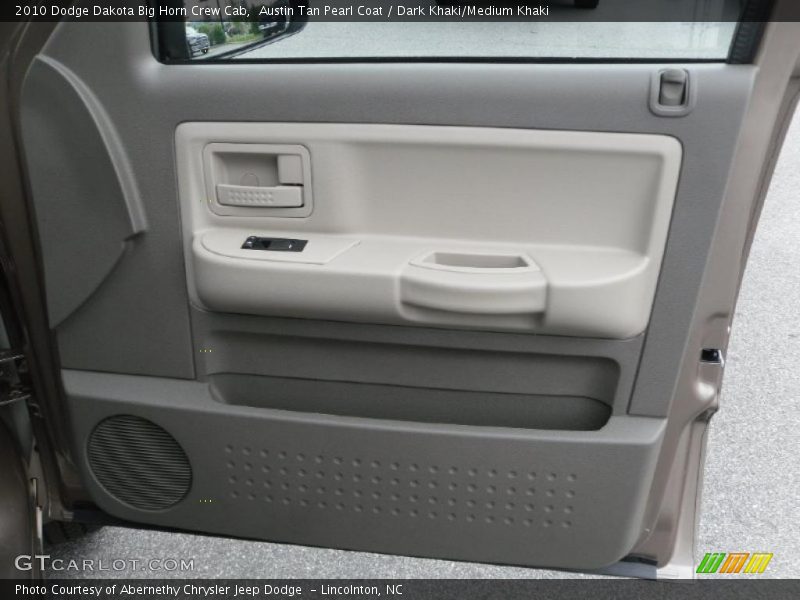 Austin Tan Pearl Coat / Dark Khaki/Medium Khaki 2010 Dodge Dakota Big Horn Crew Cab