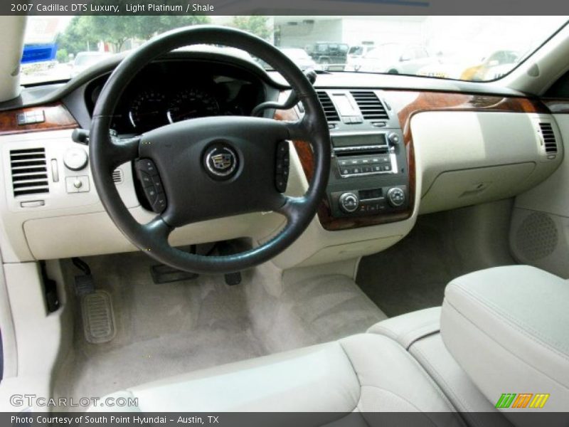 Light Platinum / Shale 2007 Cadillac DTS Luxury