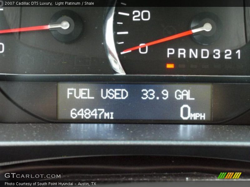 Light Platinum / Shale 2007 Cadillac DTS Luxury