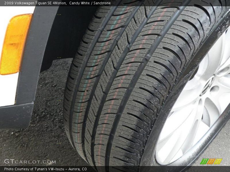 Candy White / Sandstone 2009 Volkswagen Tiguan SE 4Motion