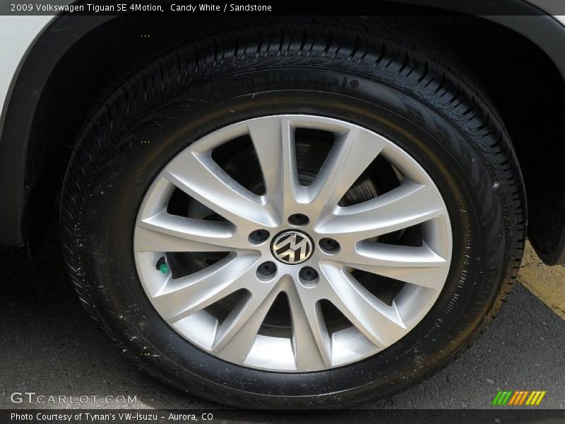 Candy White / Sandstone 2009 Volkswagen Tiguan SE 4Motion