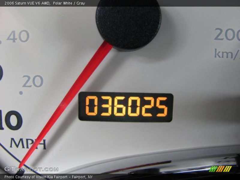 Polar White / Gray 2006 Saturn VUE V6 AWD