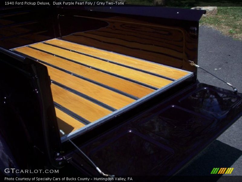 Dusk Purple Pearl Poly / Grey Two-Tone 1940 Ford Pickup Deluxe